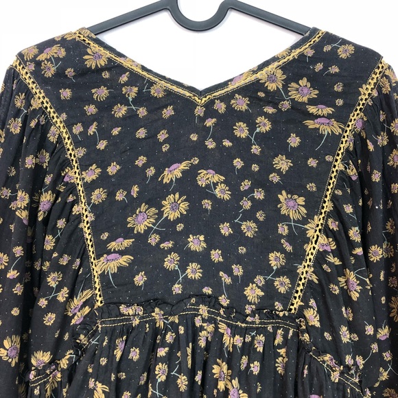 Free People | Boho Daisy Print Blouse with Tassels - Picture 6 of 7
